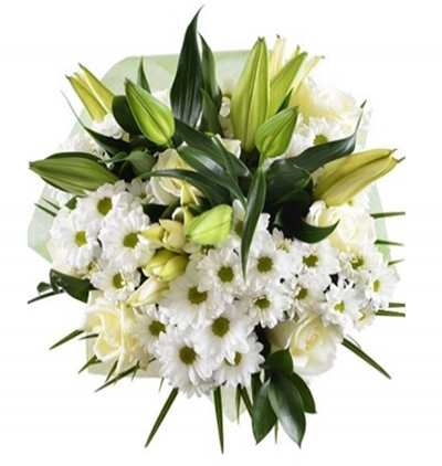  Ukrayna Çiçekçiler Ukrayna Beyaz Buket
